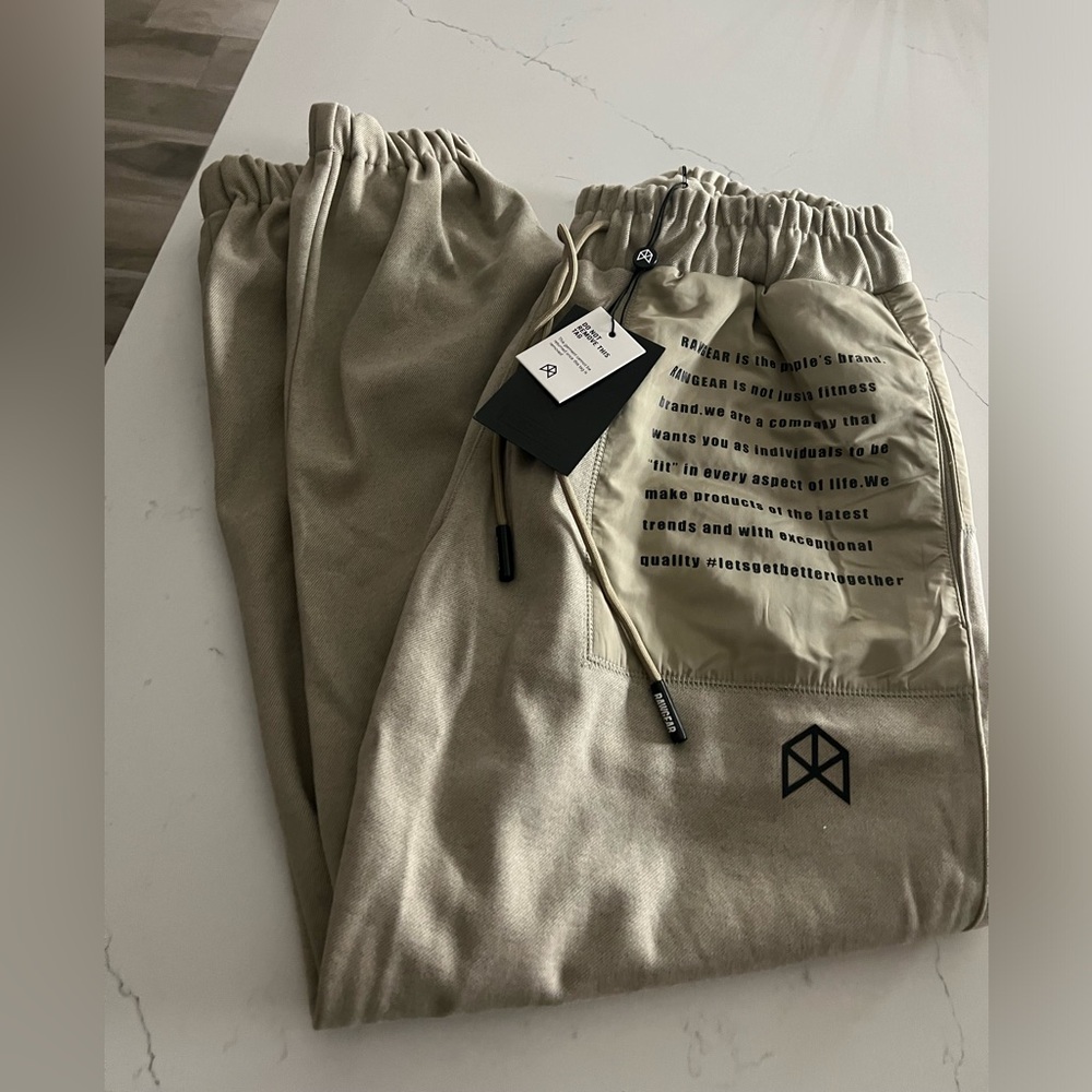 Raw Gear Sweats NWT Large